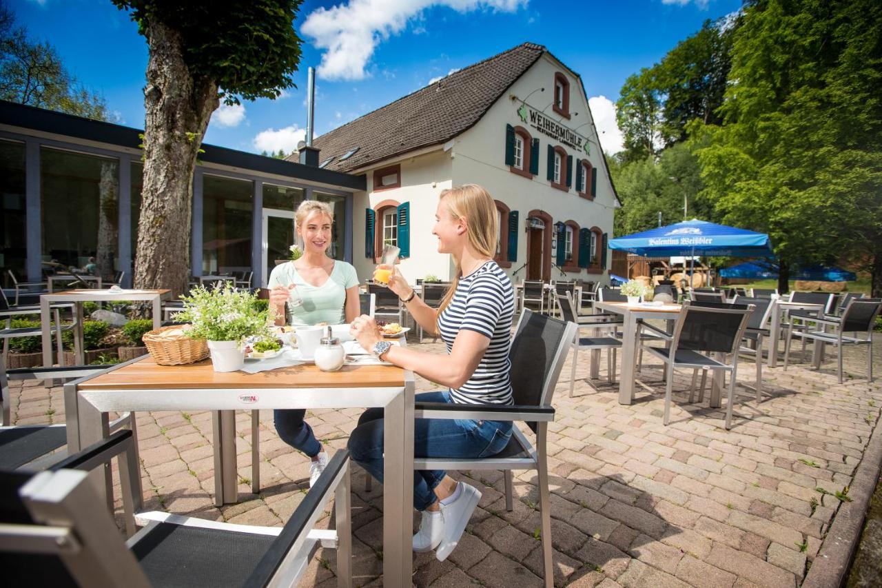 Landhotel Weihermühle Thaleischweiler-Froschen Exterior foto